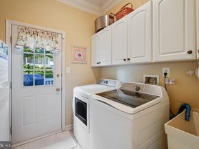 47199 Brasswood Place, Sterling VA 20165