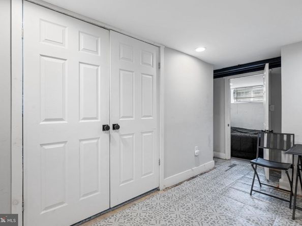 5729 Christian Street, Philadelphia PA 19143