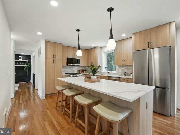 8711 Westwood Drive, Vienna VA 22182