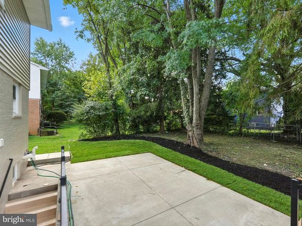 8711 Westwood Drive, Vienna VA 22182