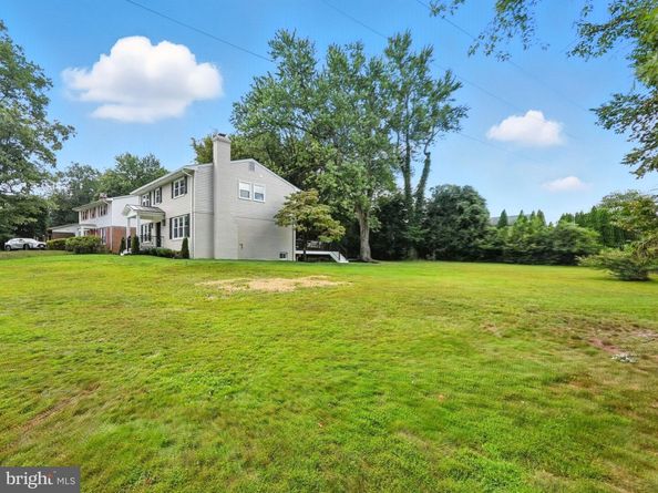 8711 Westwood Drive, Vienna VA 22182