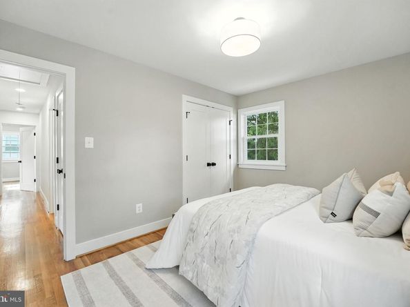 8711 Westwood Drive, Vienna VA 22182