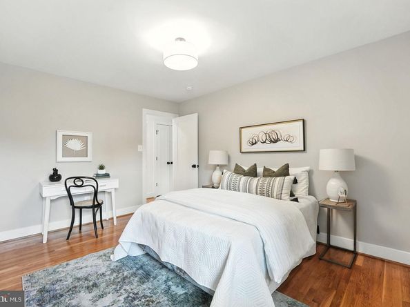 8711 Westwood Drive, Vienna VA 22182