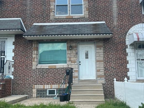 2827 Fanshawe Street, Philadelphia PA 19149