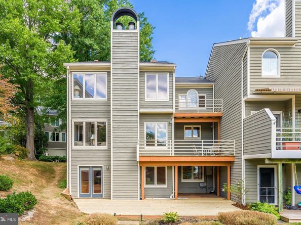 1933 Lakeport Way, Reston VA 20191