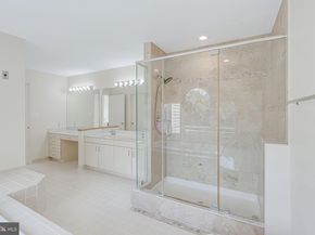 1933 Lakeport Way, Reston VA 20191