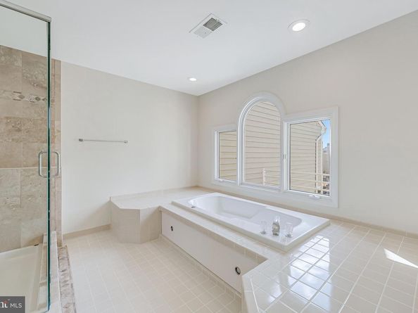 1933 Lakeport Way, Reston VA 20191