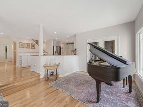 1933 Lakeport Way, Reston VA 20191