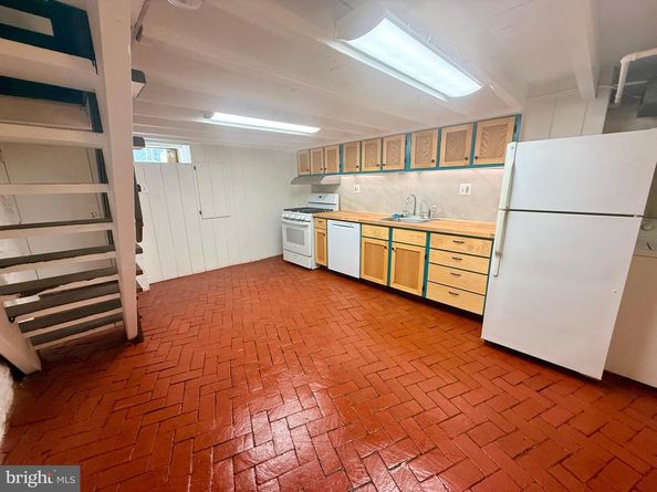 877 N Stillman Street, Philadelphia PA 19130