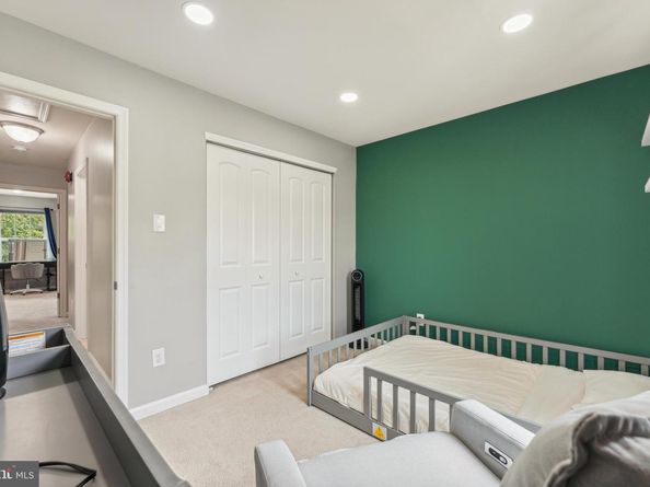 161 Graystone Drive, Feasterville Trevose PA 19053