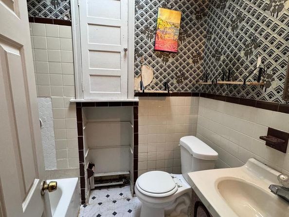 7415 Torresdale Avenue, Philadelphia PA 19136