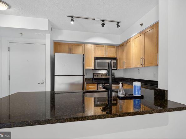 7500 Woodmont Avenue S901, Bethesda MD 20814