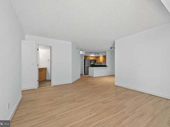 7500 Woodmont Avenue S901, Bethesda MD 20814