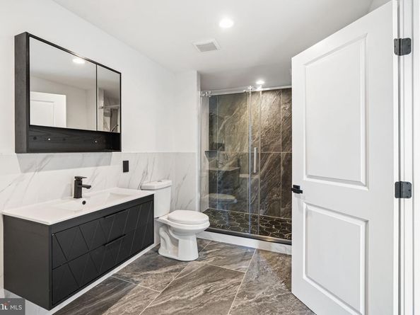 2212 E Cumberland Street, Philadelphia PA 19125