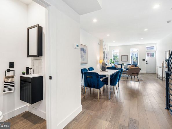 2212 E Cumberland Street, Philadelphia PA 19125