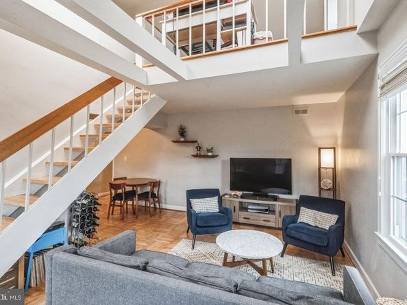2729 Ordway Street NW 6, Washington DC 20008