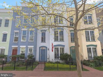 335 I Street SE