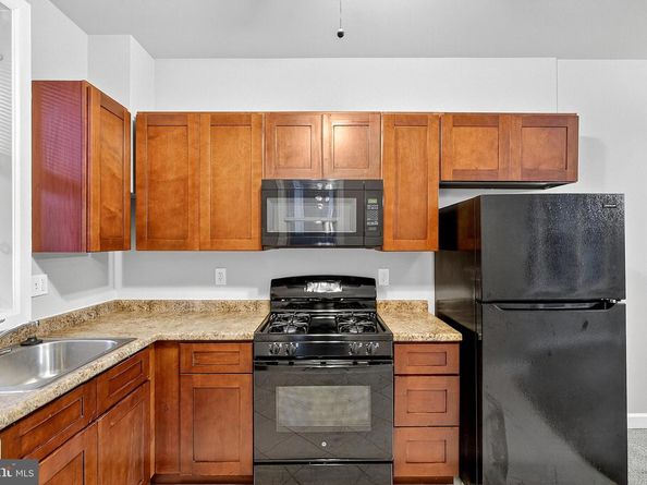 2632 N 17TH Street, Philadelphia PA 19132