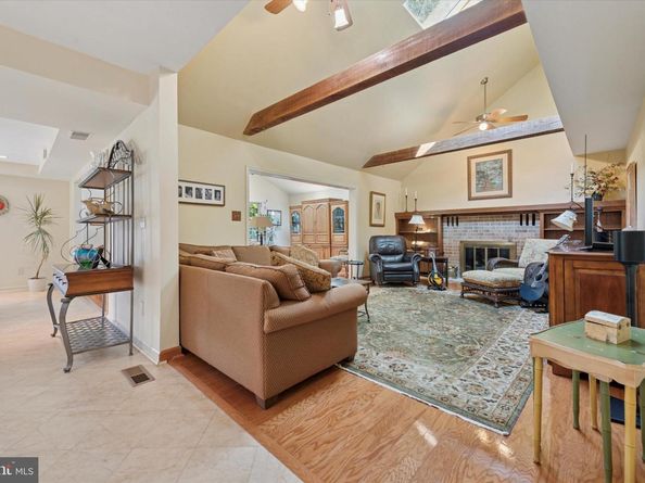 856 Monteith Drive, Wayne PA 19087