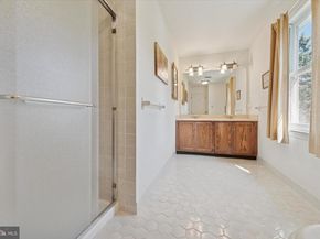 856 Monteith Drive, Wayne PA 19087