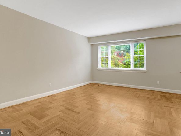 1307 N Ode Street 424, Arlington VA 22209