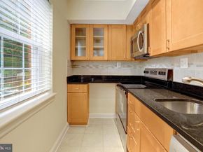 1307 N Ode Street 424, Arlington VA 22209