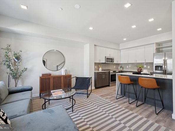 623 Shawmont Avenue, Philadelphia PA 19128