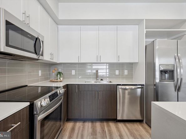 623 Shawmont Avenue, Philadelphia PA 19128
