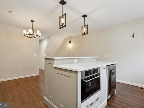 284 Parker Avenue, Philadelphia PA 19128