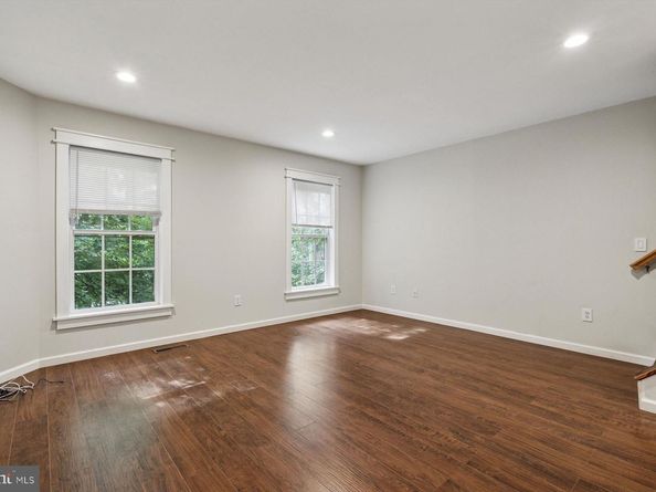 284 Parker Avenue, Philadelphia PA 19128