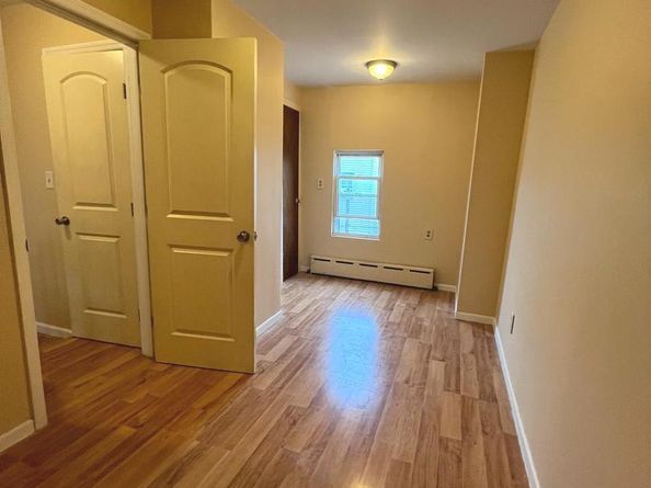 119 Tree Street, Philadelphia PA 19148
