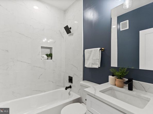 2019 M Street NE PH9, Washington DC 20002