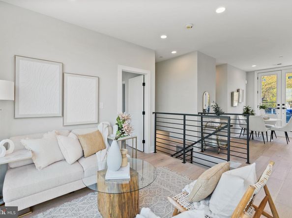 2019 M Street NE PH9, Washington DC 20002