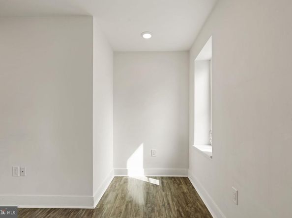 1752 Waterloo Street, Philadelphia PA 19122