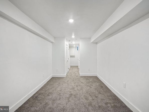 1752 Waterloo Street, Philadelphia PA 19122