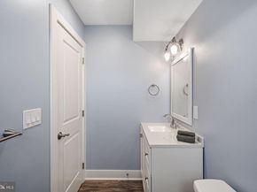 1752 Waterloo Street, Philadelphia PA 19122