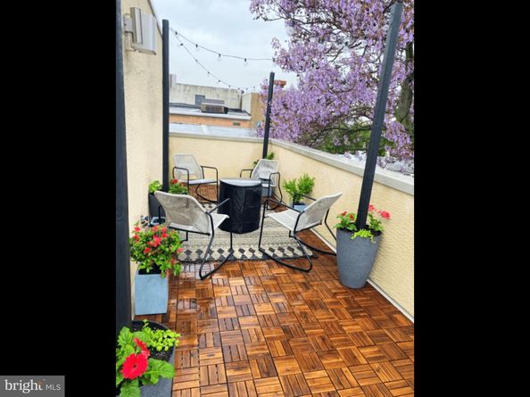 1752 Waterloo Street, Philadelphia PA 19122
