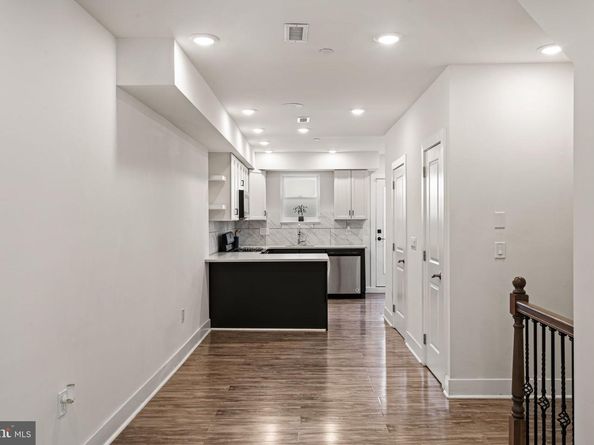 1752 Waterloo Street, Philadelphia PA 19122
