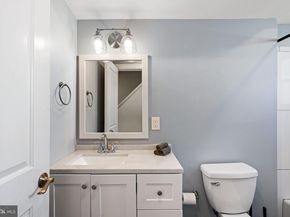 1752 Waterloo Street, Philadelphia PA 19122