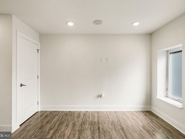 1752 Waterloo Street, Philadelphia PA 19122