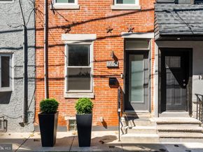 1752 Waterloo Street, Philadelphia PA 19122
