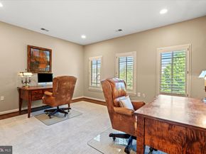 6704 Honesty Drive, Bethesda MD 20817