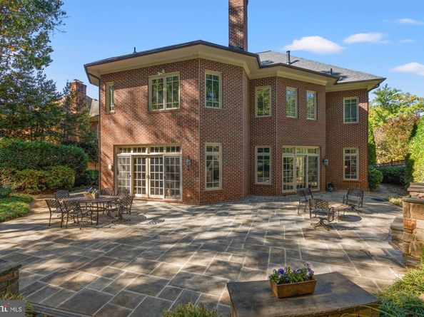 6704 Honesty Drive, Bethesda MD 20817