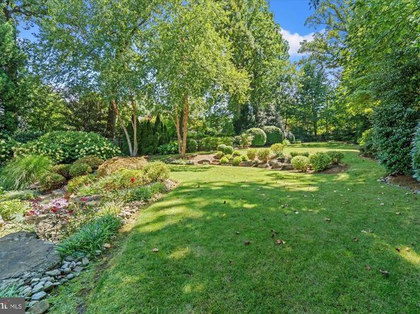 6704 Honesty Drive, Bethesda MD 20817