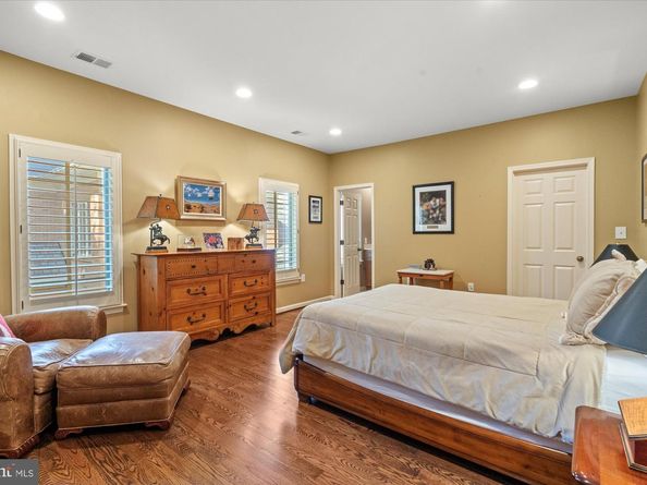 6704 Honesty Drive, Bethesda MD 20817