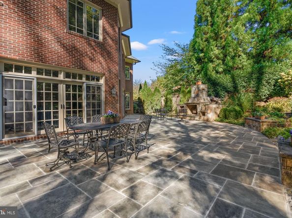 6704 Honesty Drive, Bethesda MD 20817