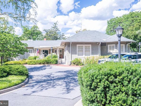 5804 Cedar Parkway, Chevy Chase MD 20815