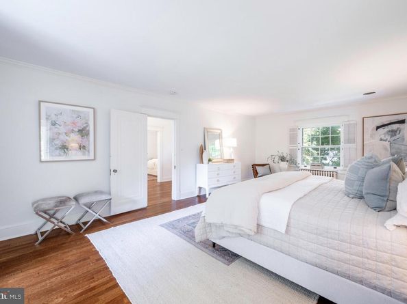 5804 Cedar Parkway, Chevy Chase MD 20815