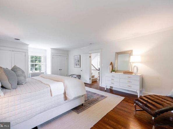 5804 Cedar Parkway, Chevy Chase MD 20815