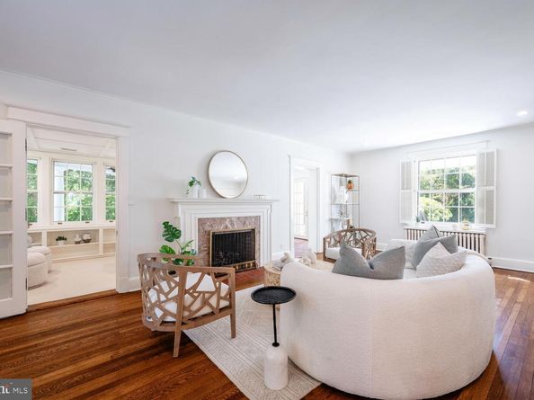 5804 Cedar Parkway, Chevy Chase MD 20815
